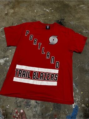 NBA Portland Trail Blazers men’s Tshirt size medium